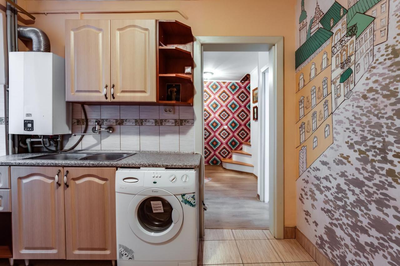 Four Bedrooms Apartment In The Heart Of 리비프 외부 사진