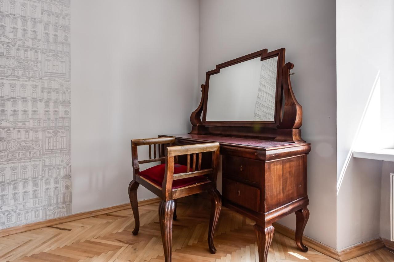 Four Bedrooms Apartment In The Heart Of 리비프 외부 사진